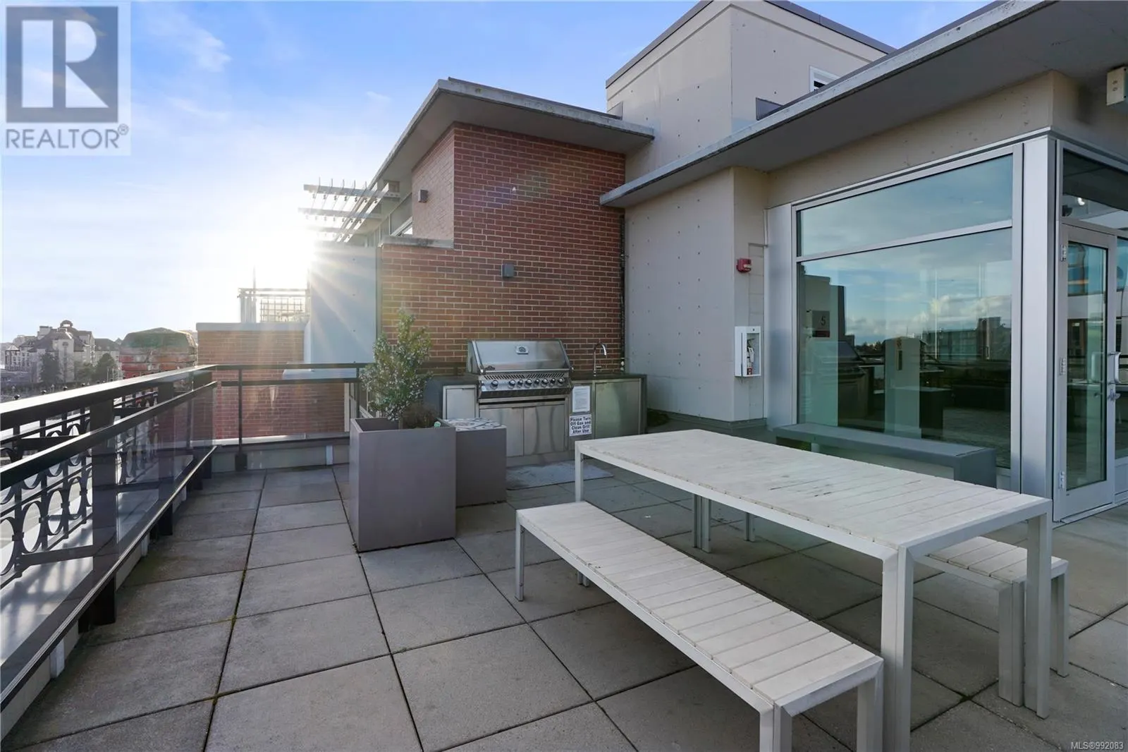 311 456 Pandora Ave