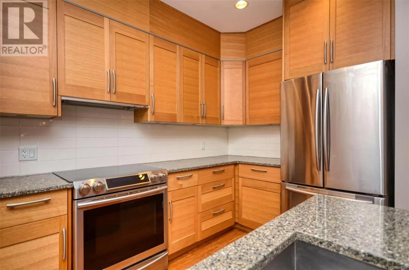 102 9820 Seaport Pl