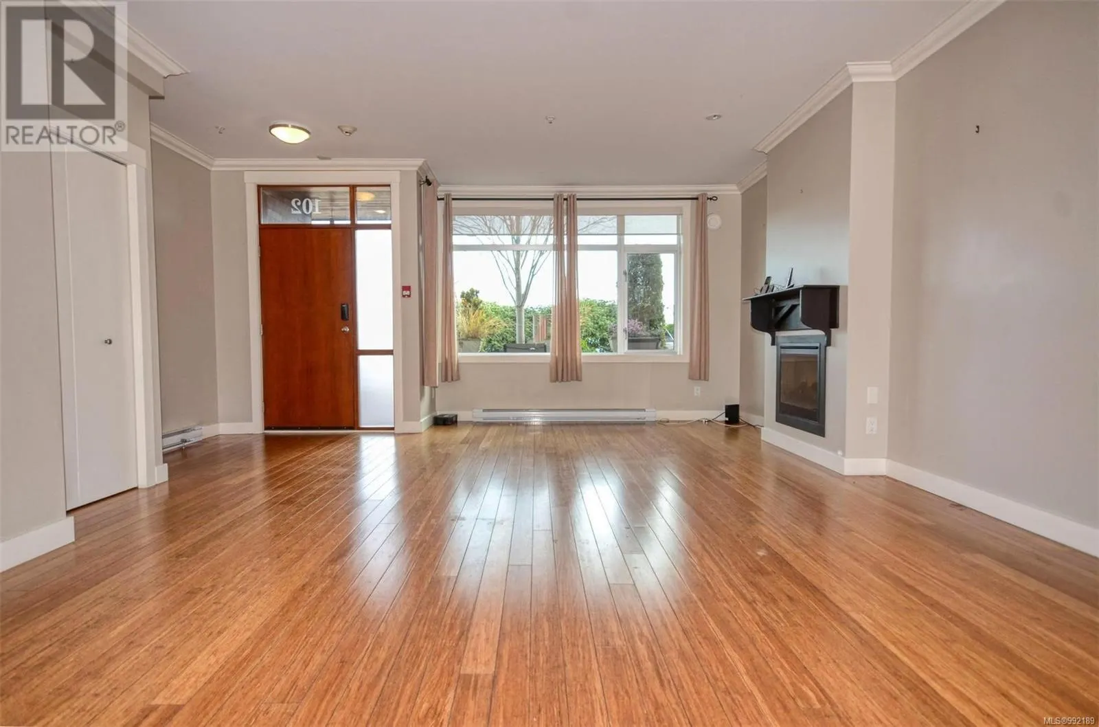102 9820 Seaport Pl