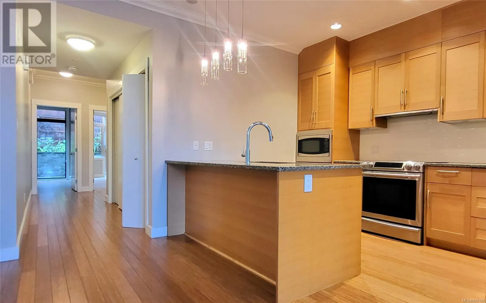 102 9820 Seaport Pl