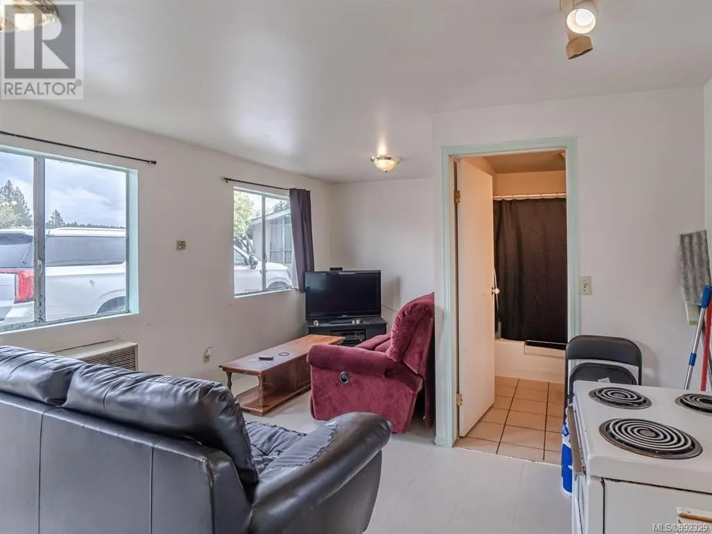 3330/3344 Johnston Rd