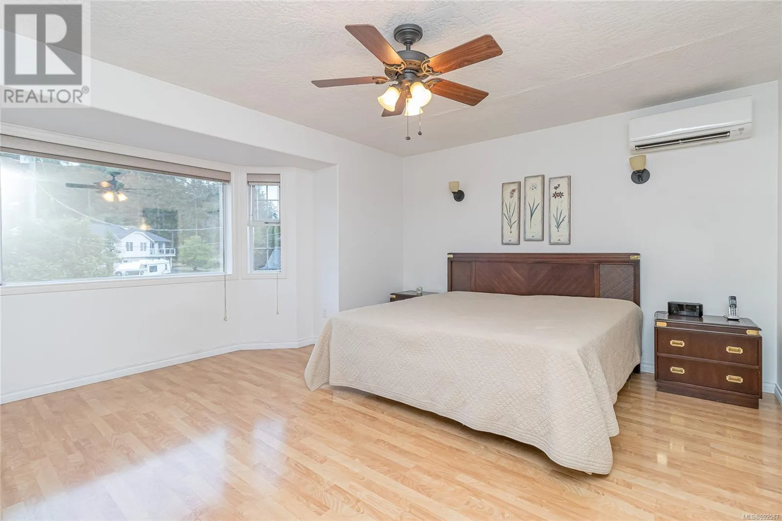 9939 Echo Hts