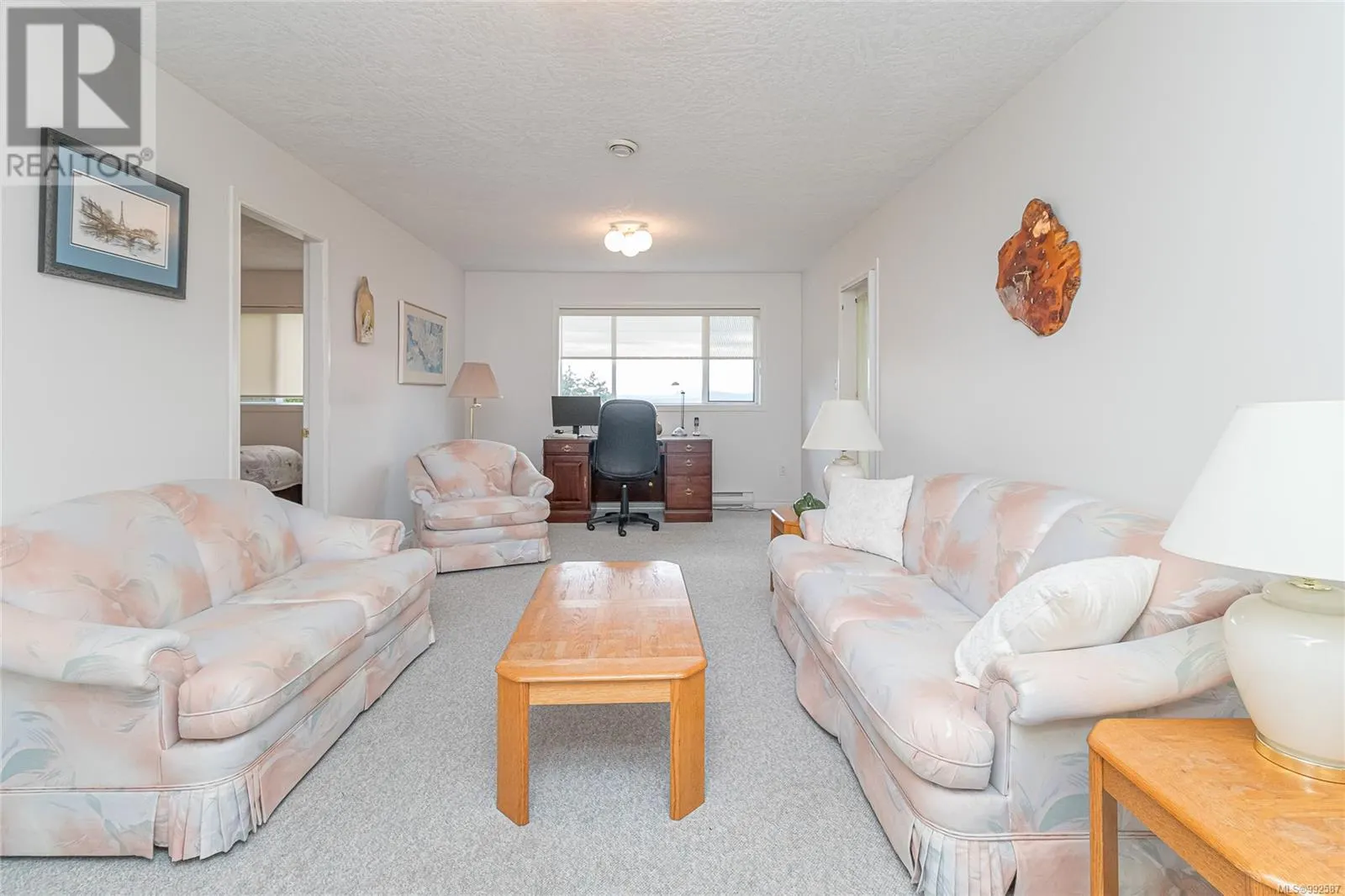 9939 Echo Hts