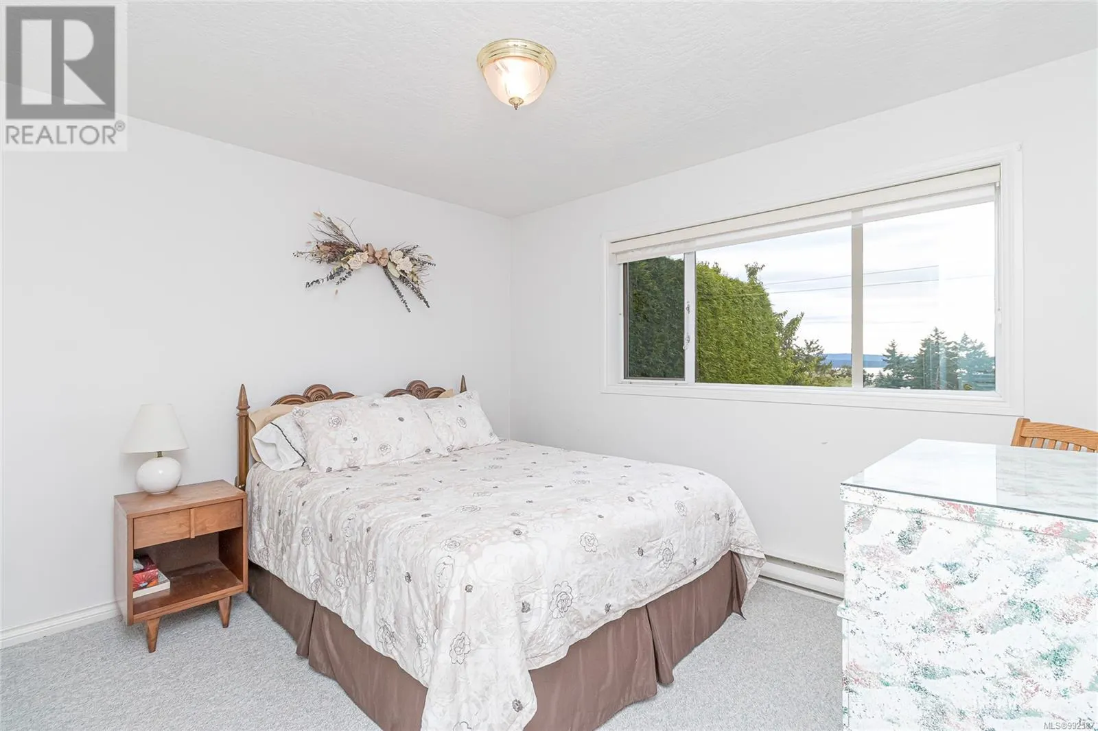 9939 Echo Hts