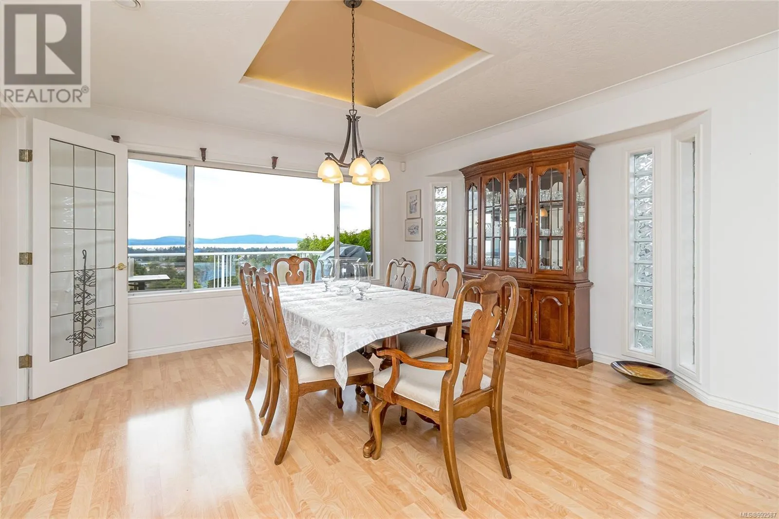 9939 Echo Hts