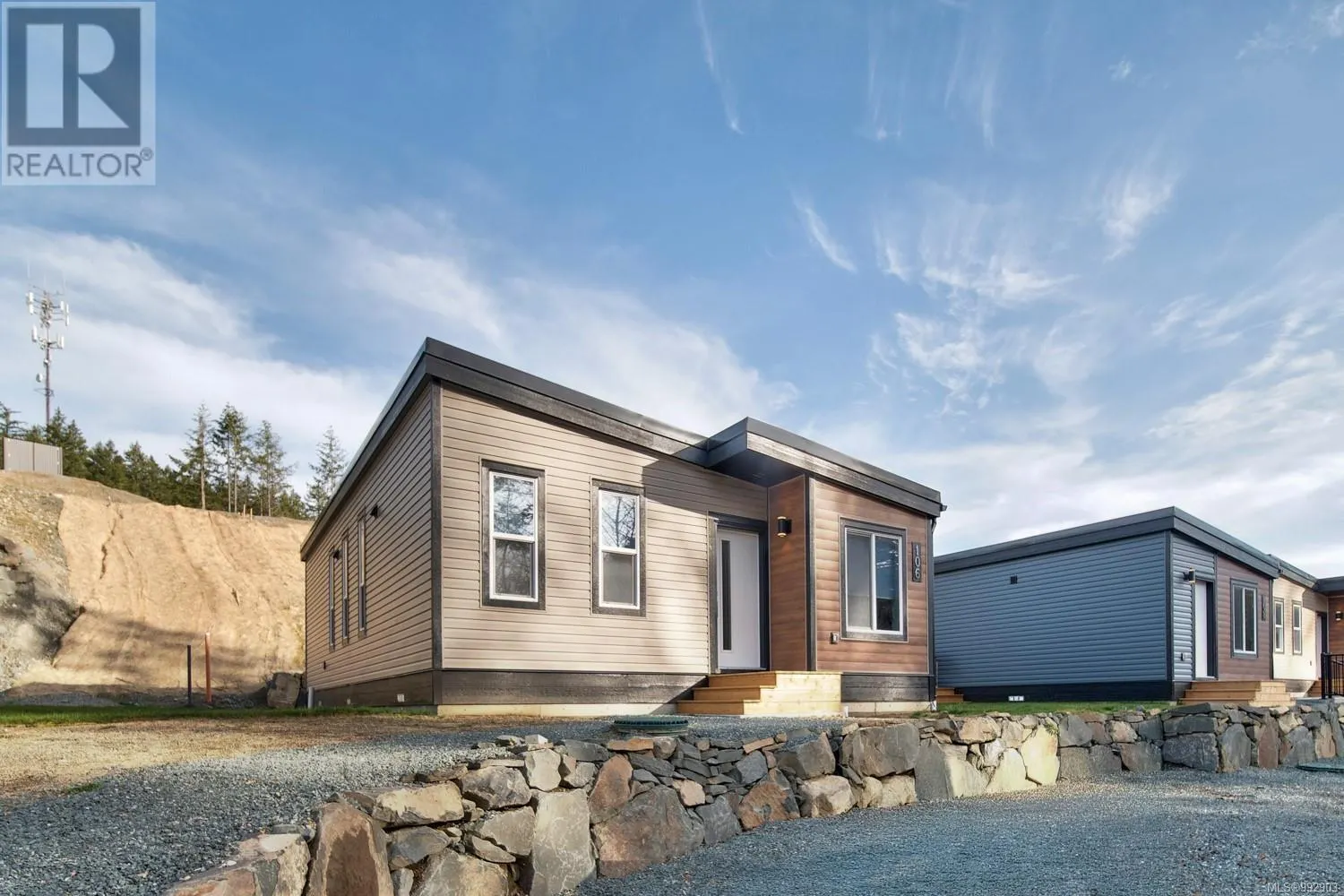 110 3499 Henry Rd