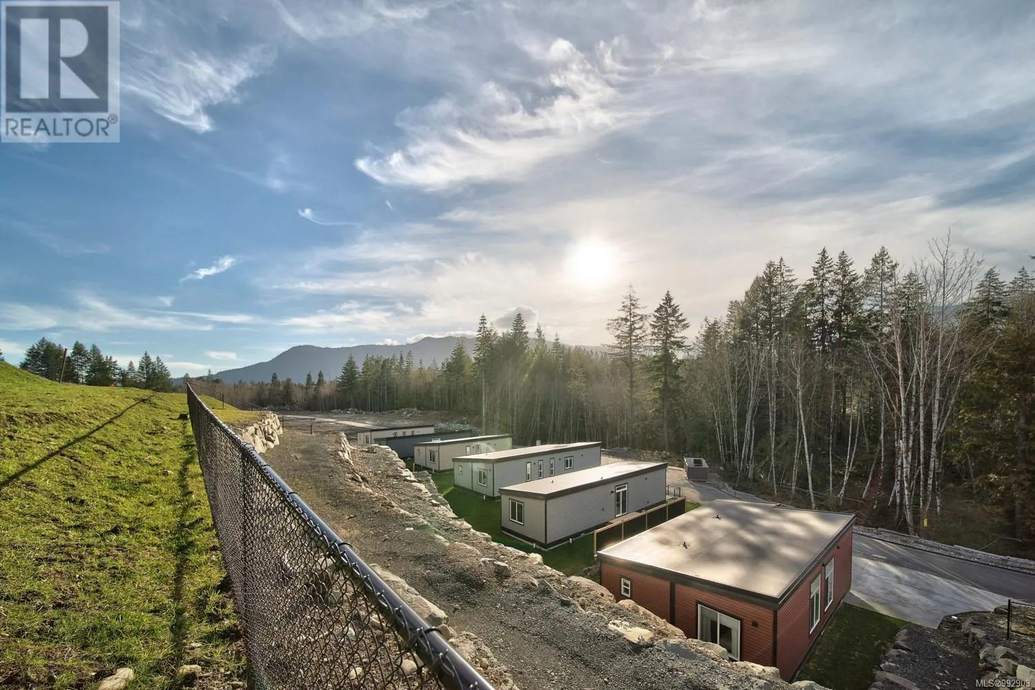 110 3499 Henry Rd