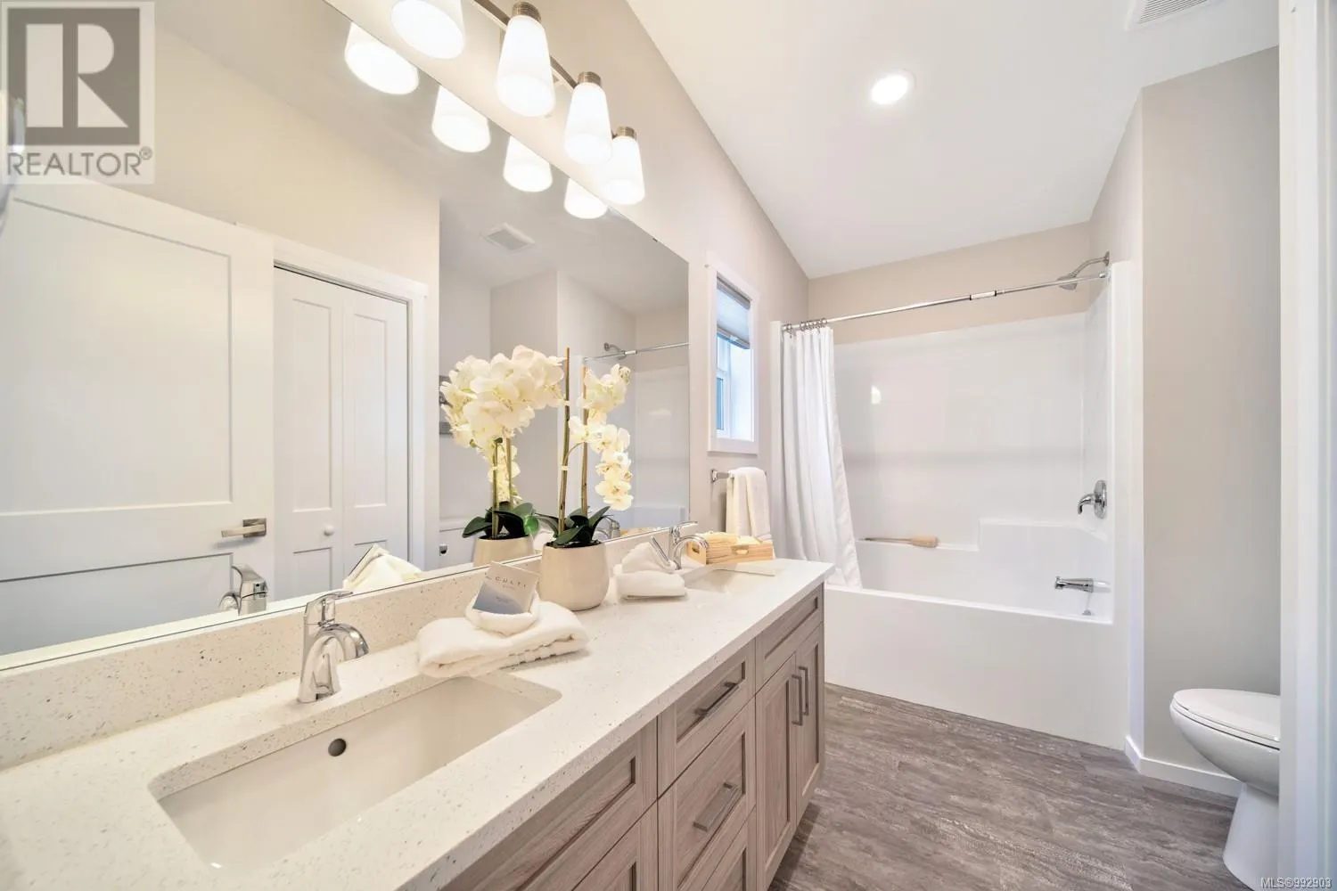 110 3499 Henry Rd