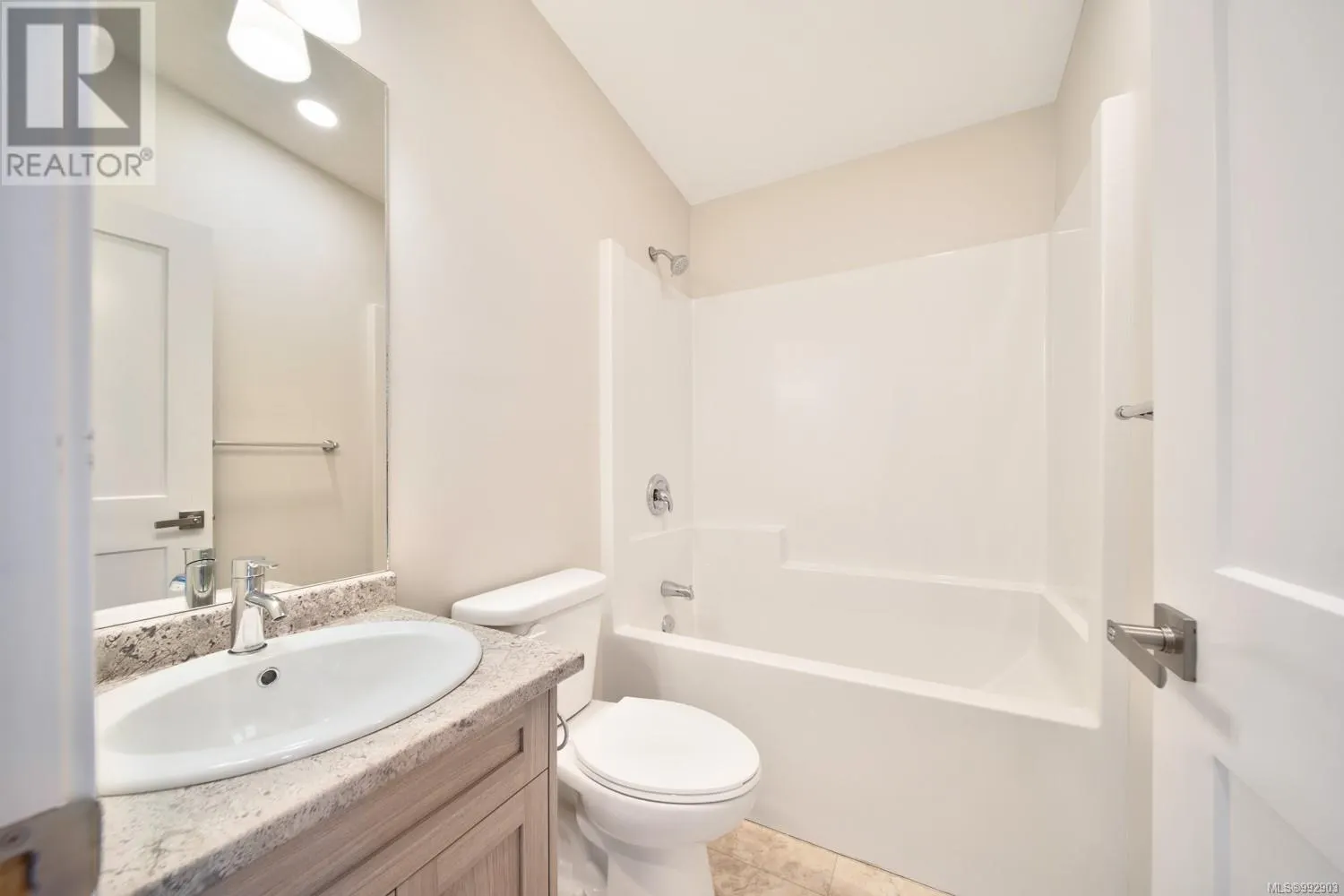 110 3499 Henry Rd