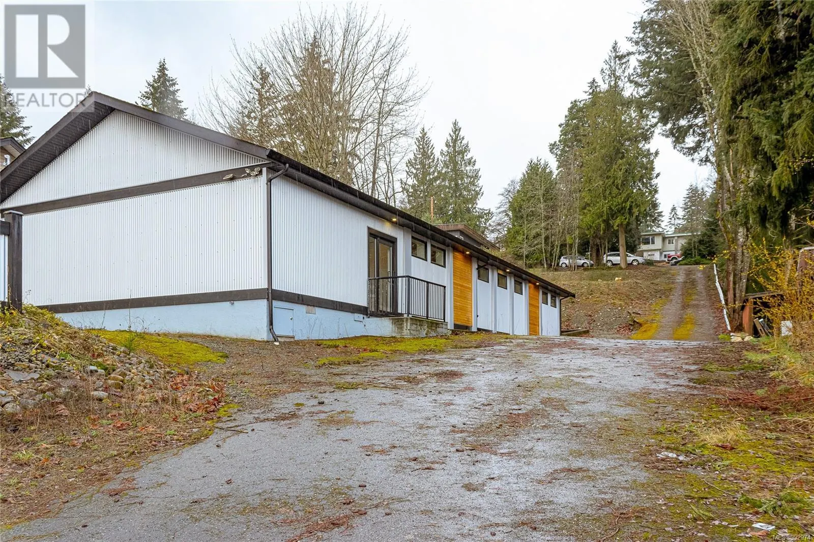 1134 Trans Canada Hwy