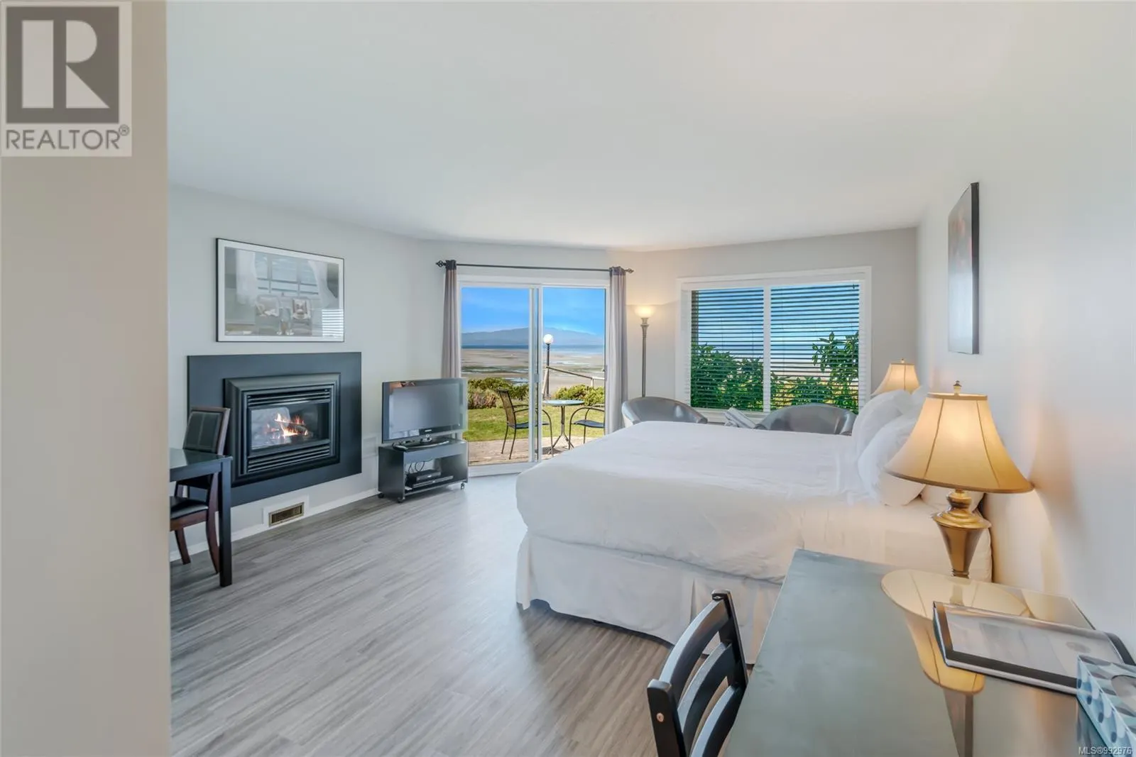 309 1165 Resort Dr