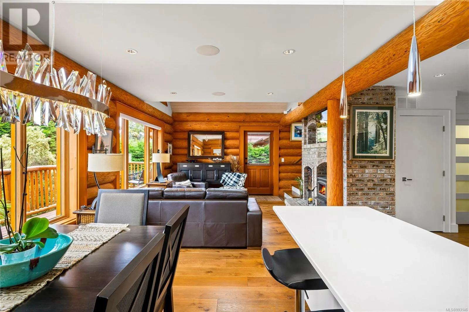 1904 Bonito Cres