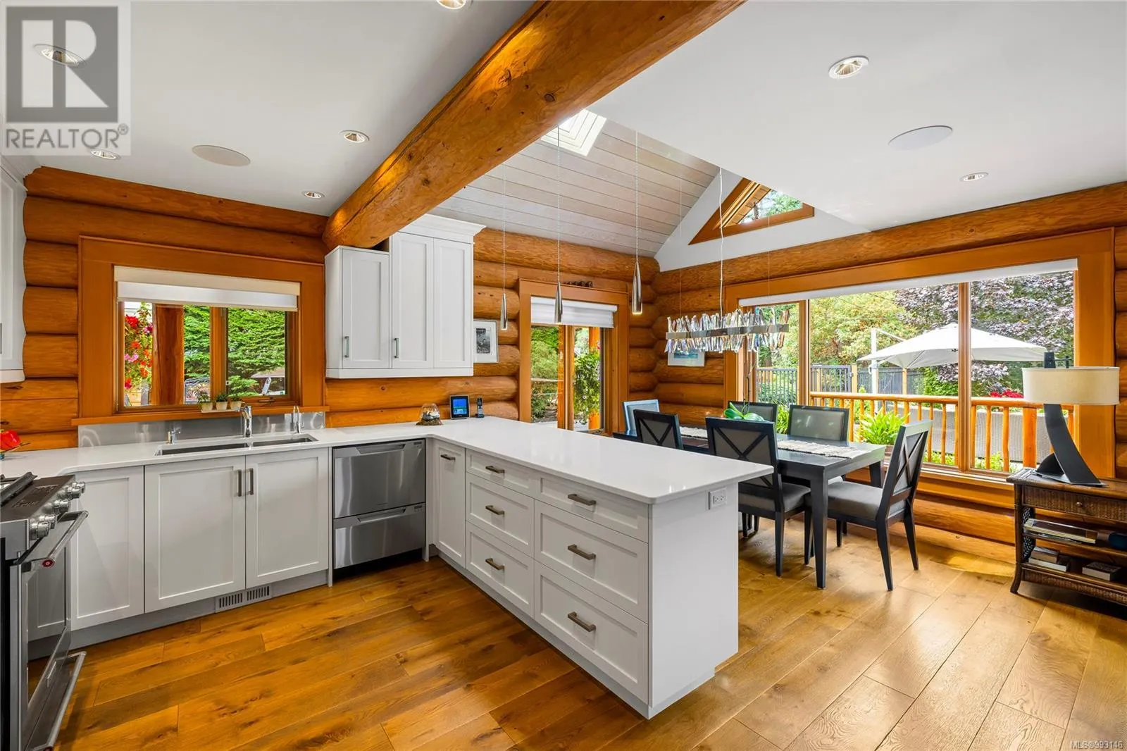 1904 Bonito Cres