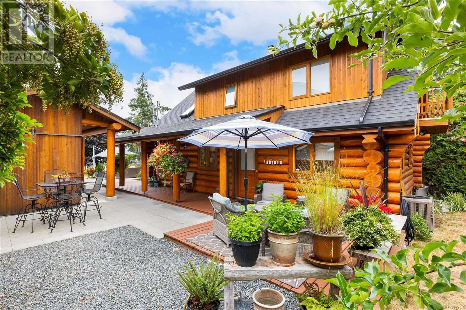 1904 Bonito Cres