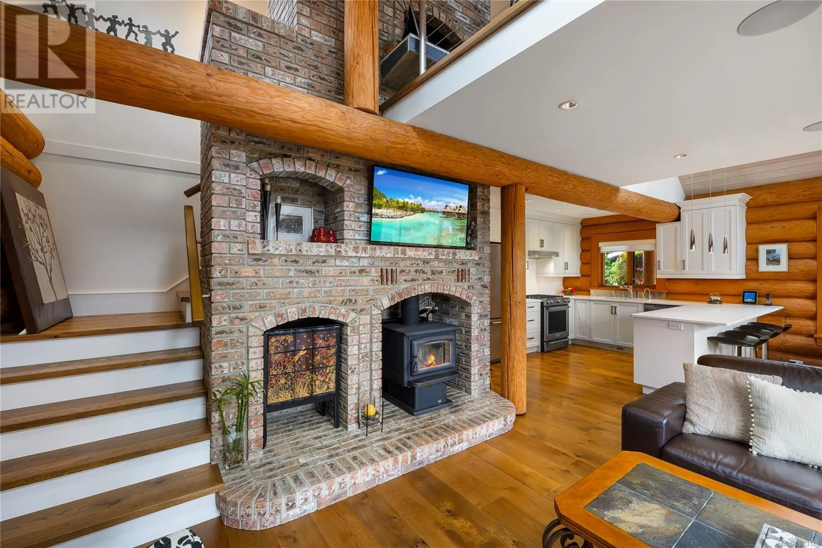 1904 Bonito Cres