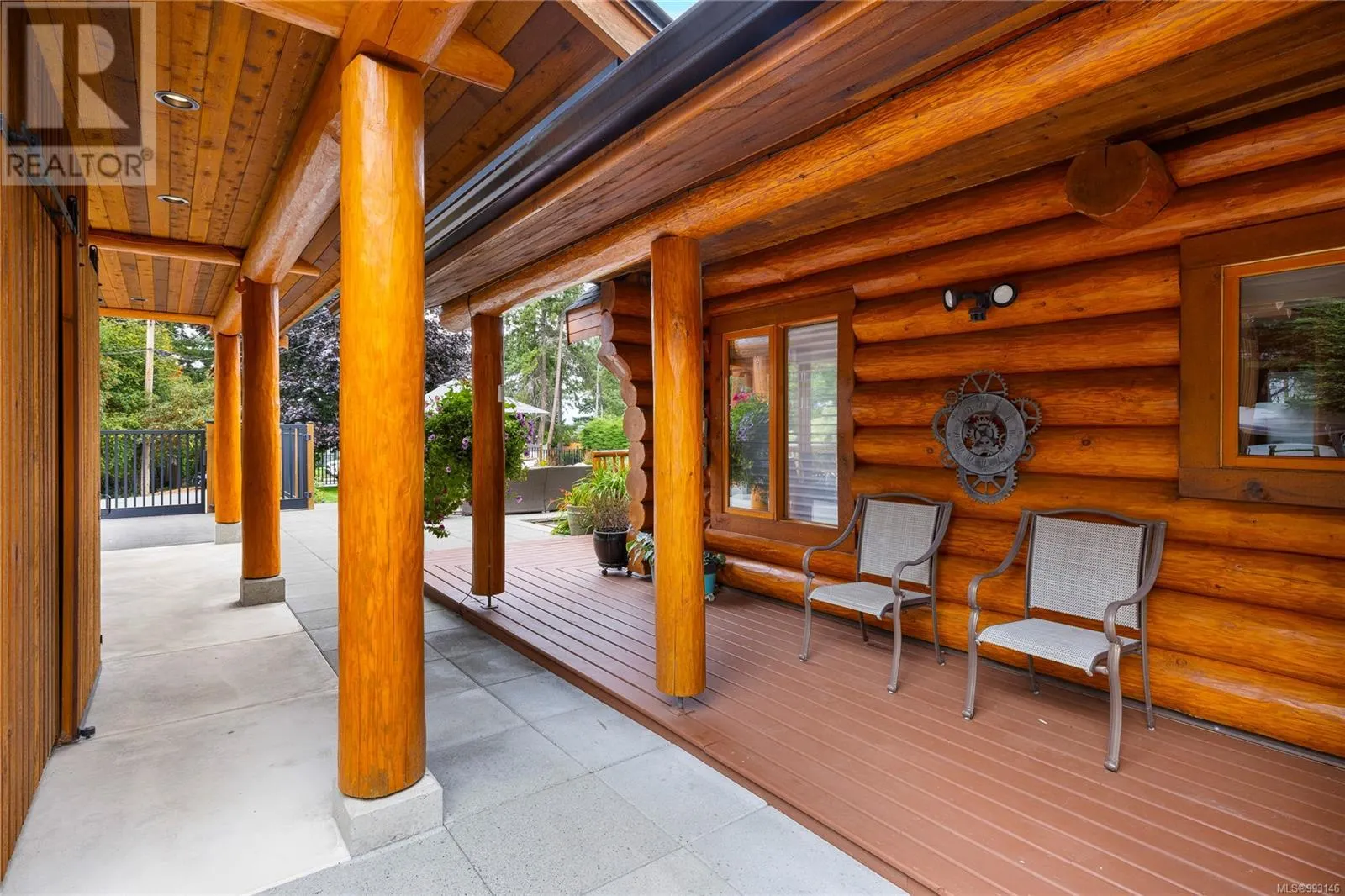 1904 Bonito Cres