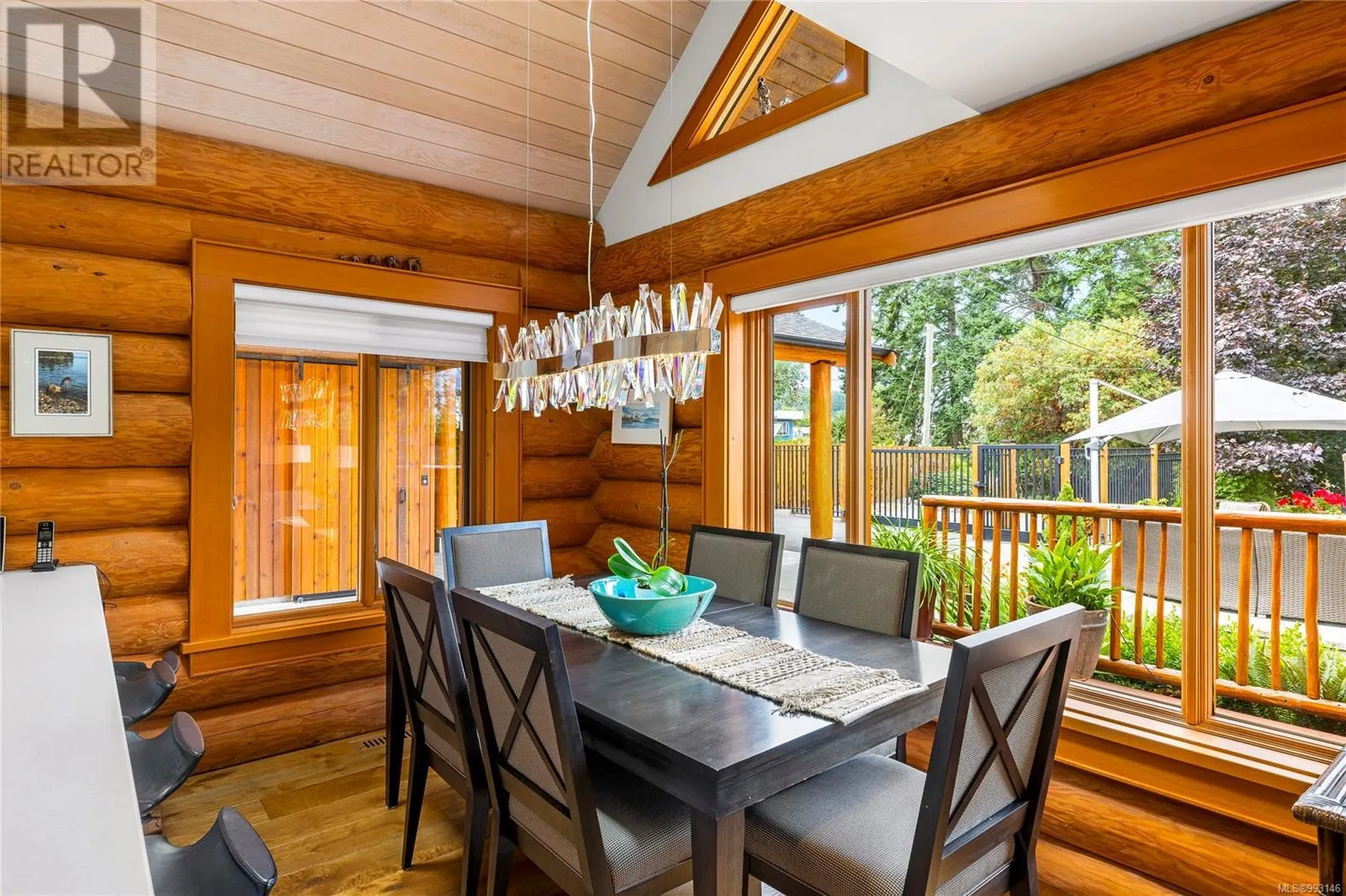 1904 Bonito Cres