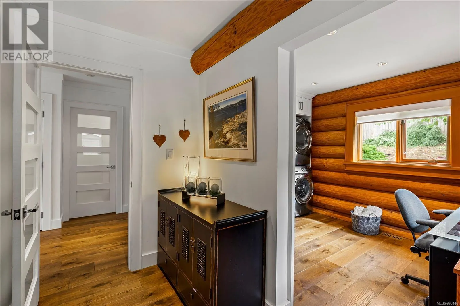 1904 Bonito Cres