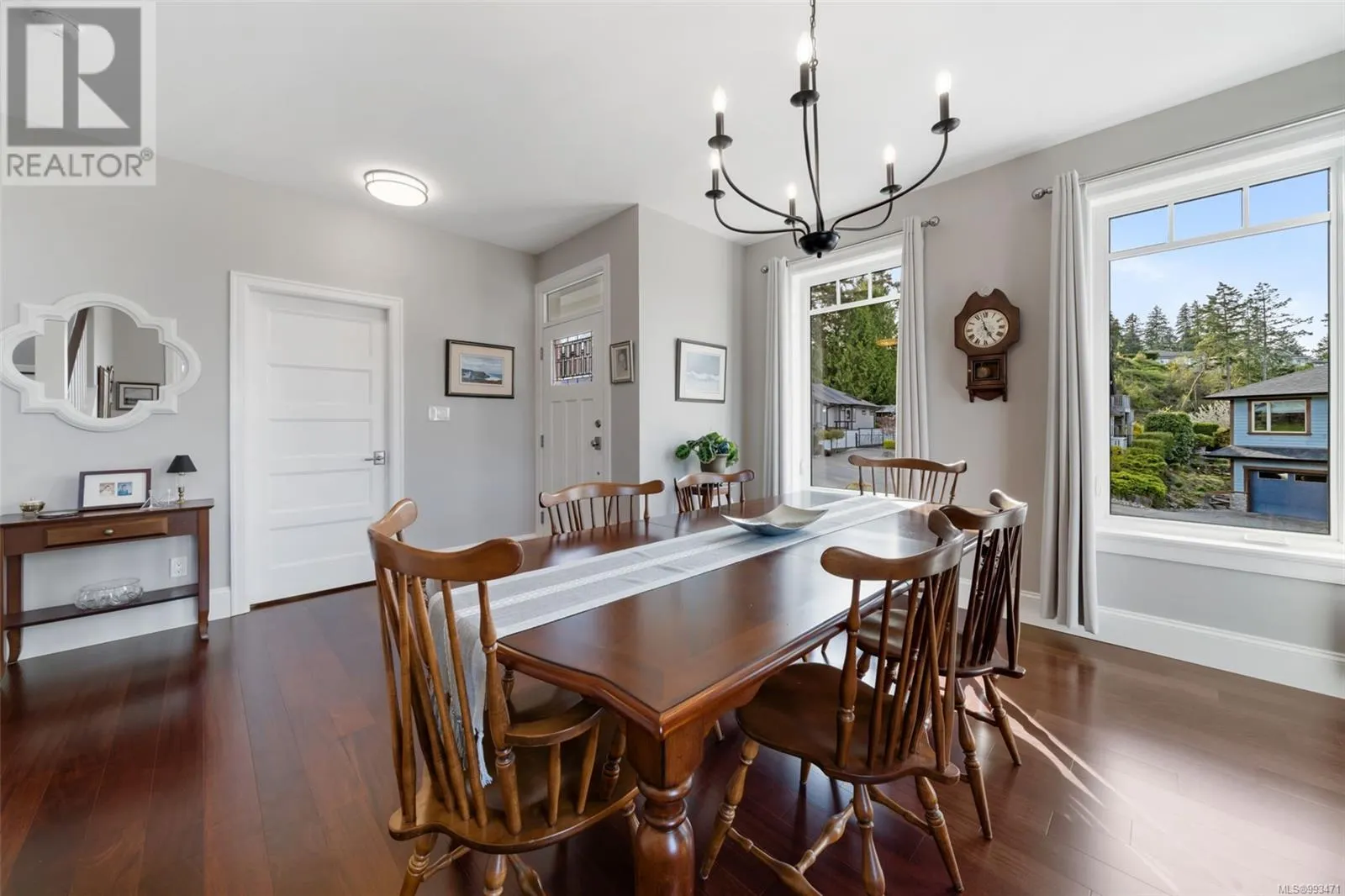 10123 Island View Close