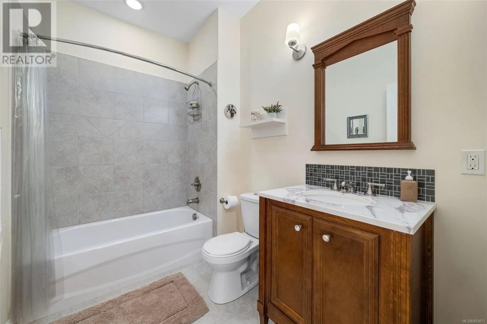 10123 Island View Close