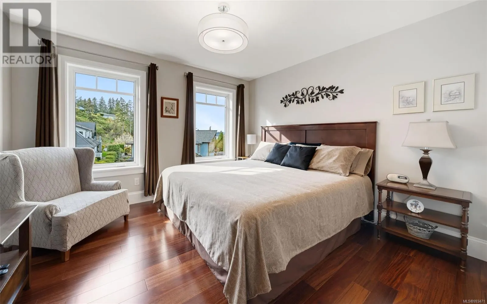 10123 Island View Close