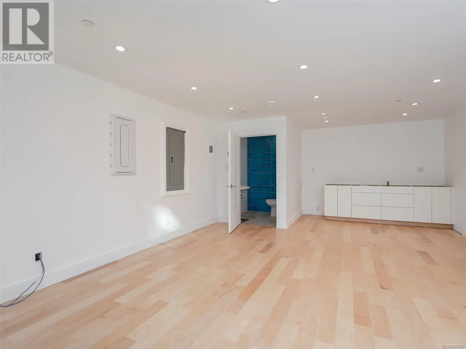 109 1105 Pandora Ave