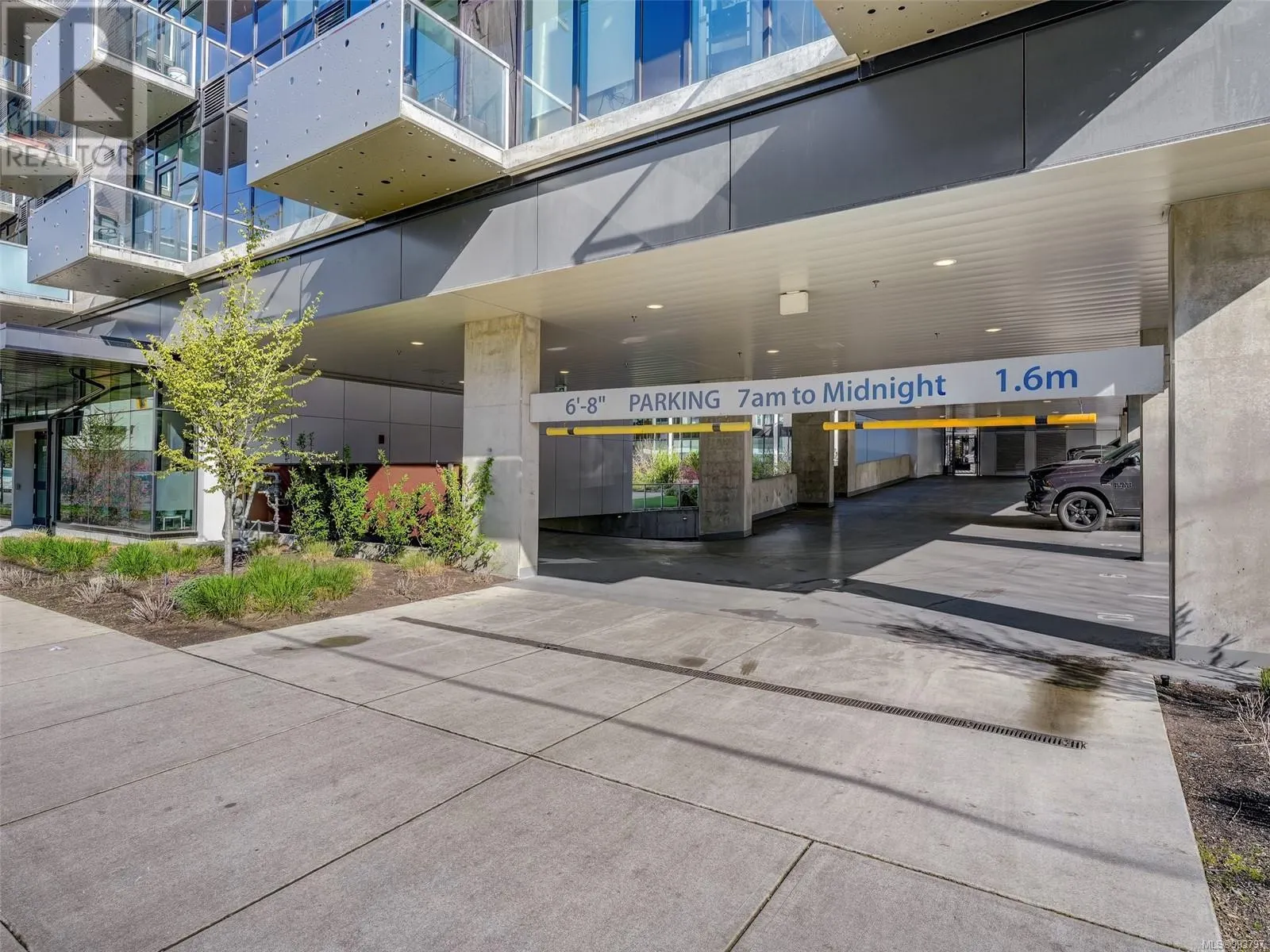 109 1105 Pandora Ave