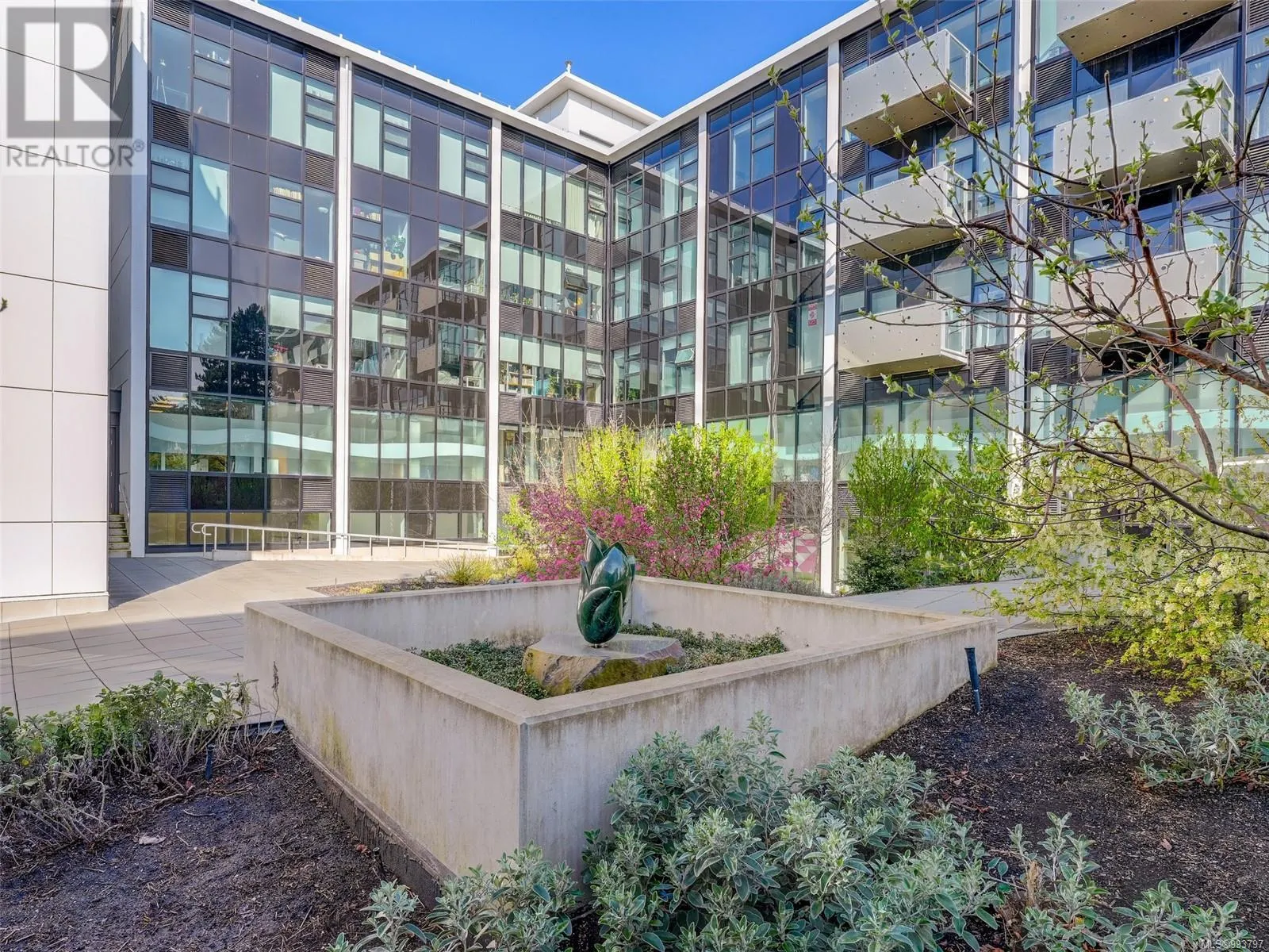 109 1105 Pandora Ave