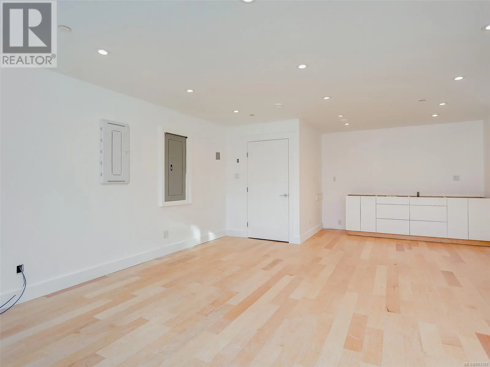 109 1105 Pandora Ave