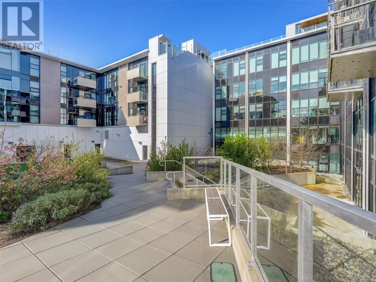 109 1105 Pandora Ave