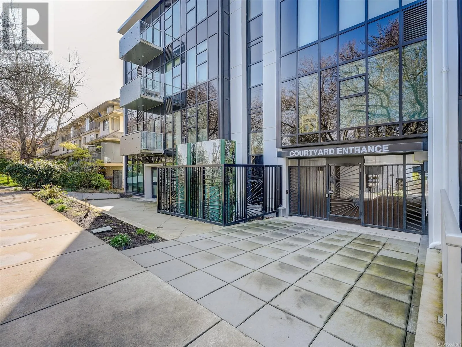 109 1105 Pandora Ave
