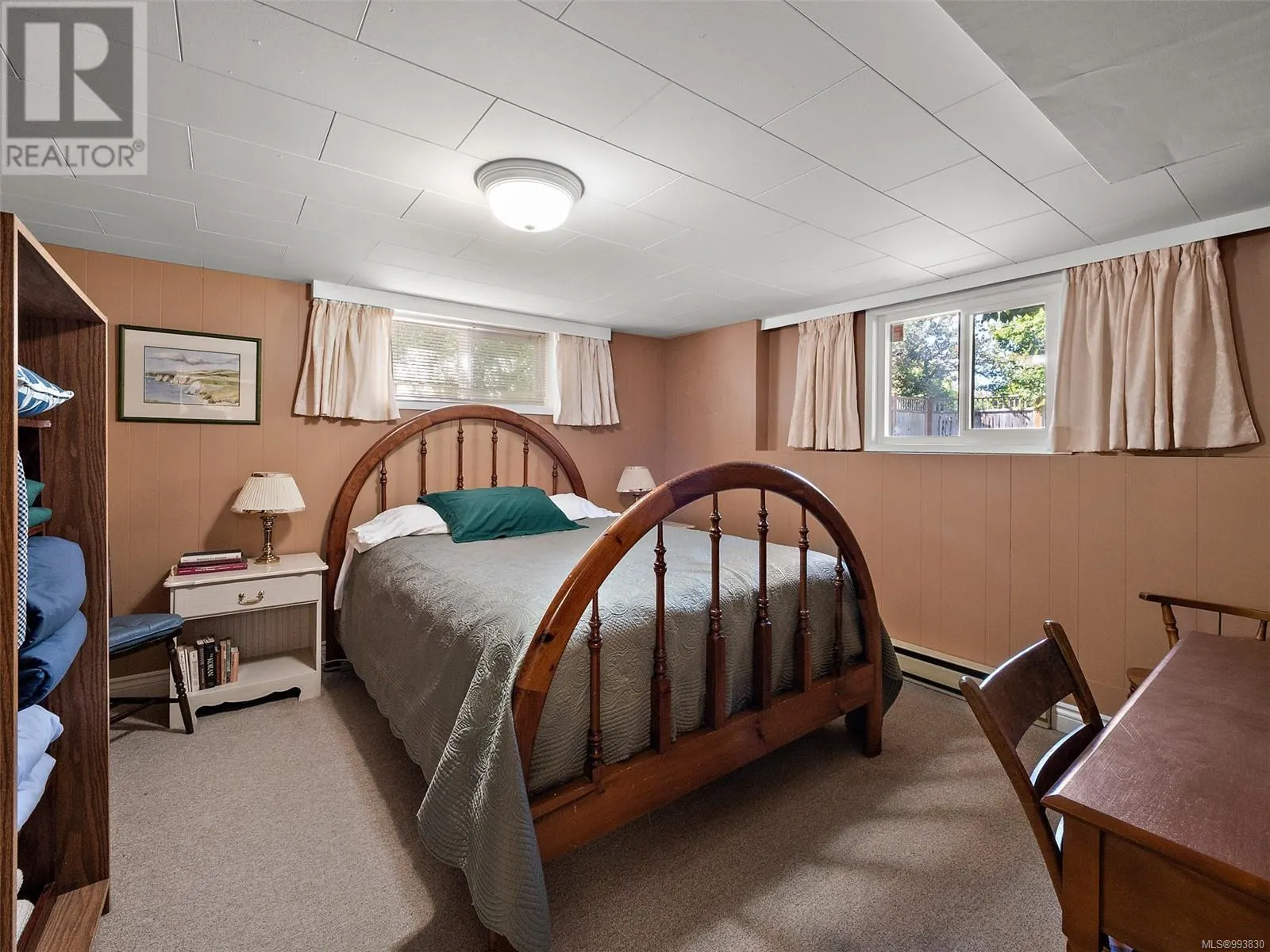 877 Island Rd