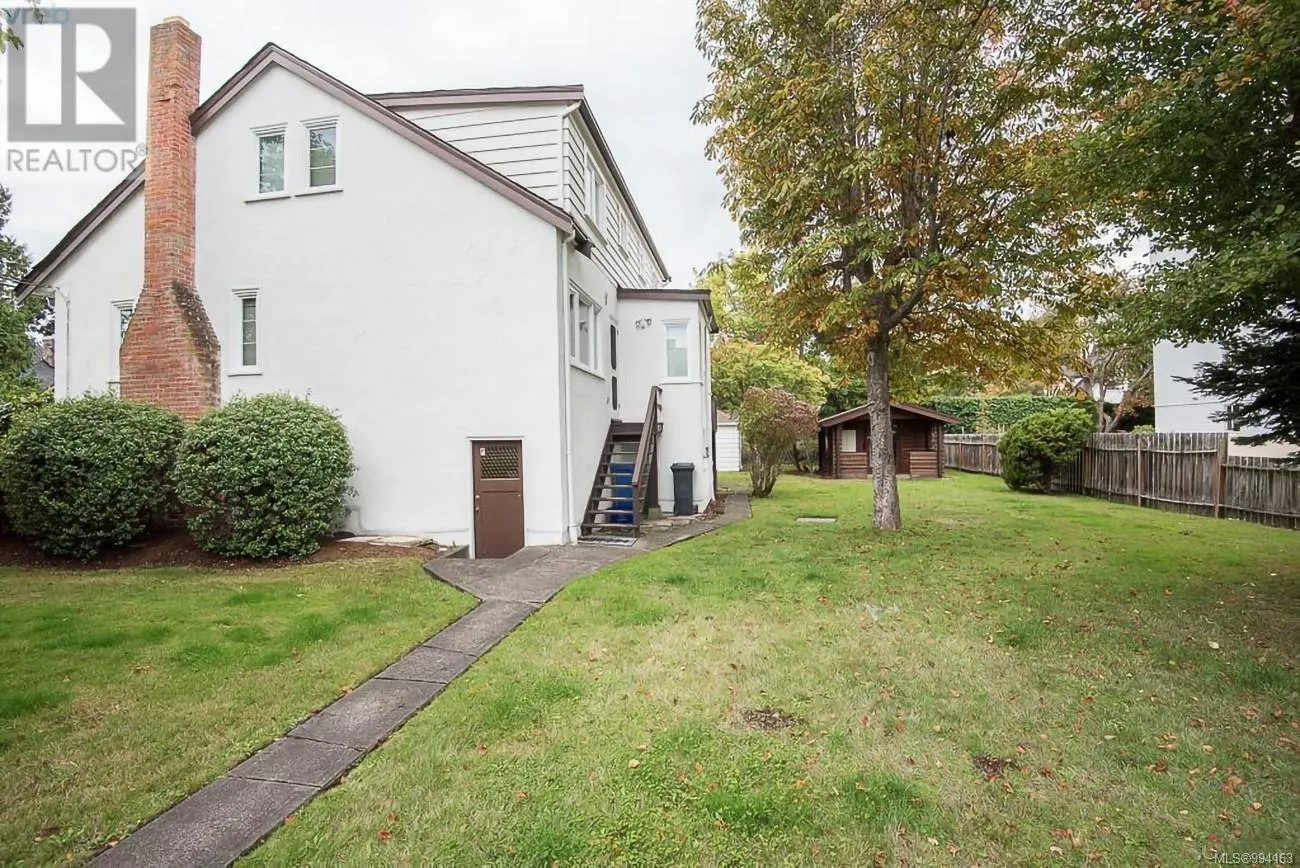 2634 Currie Rd