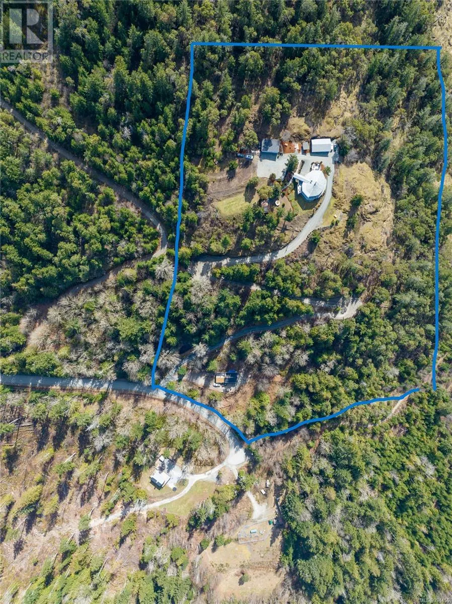 1828 Strathcona Hts