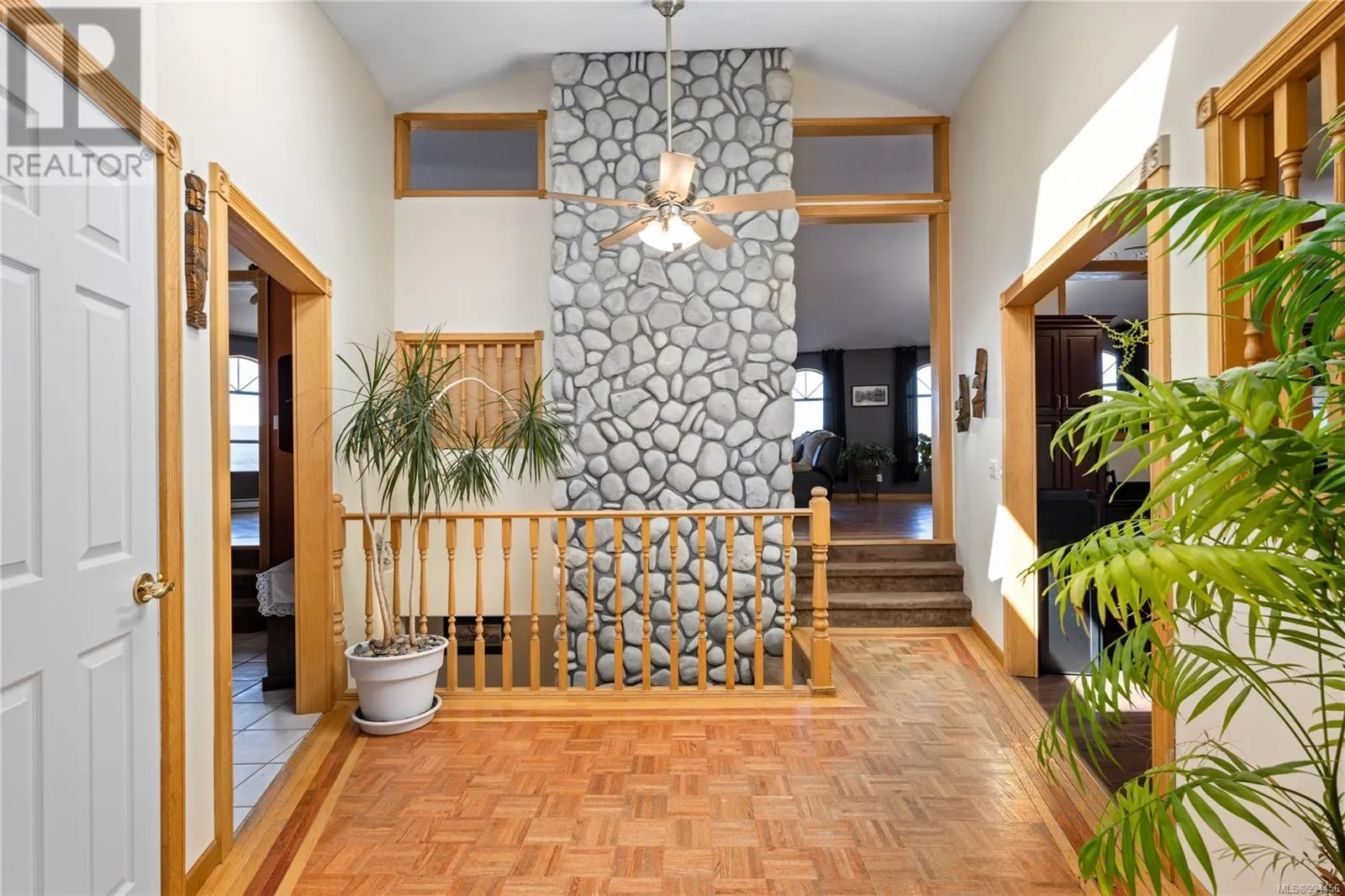 1828 Strathcona Hts