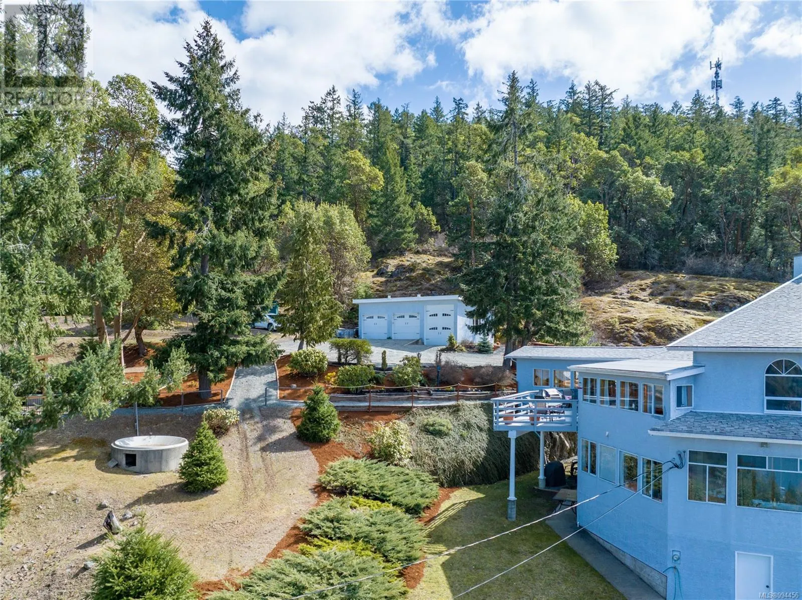 1828 Strathcona Hts
