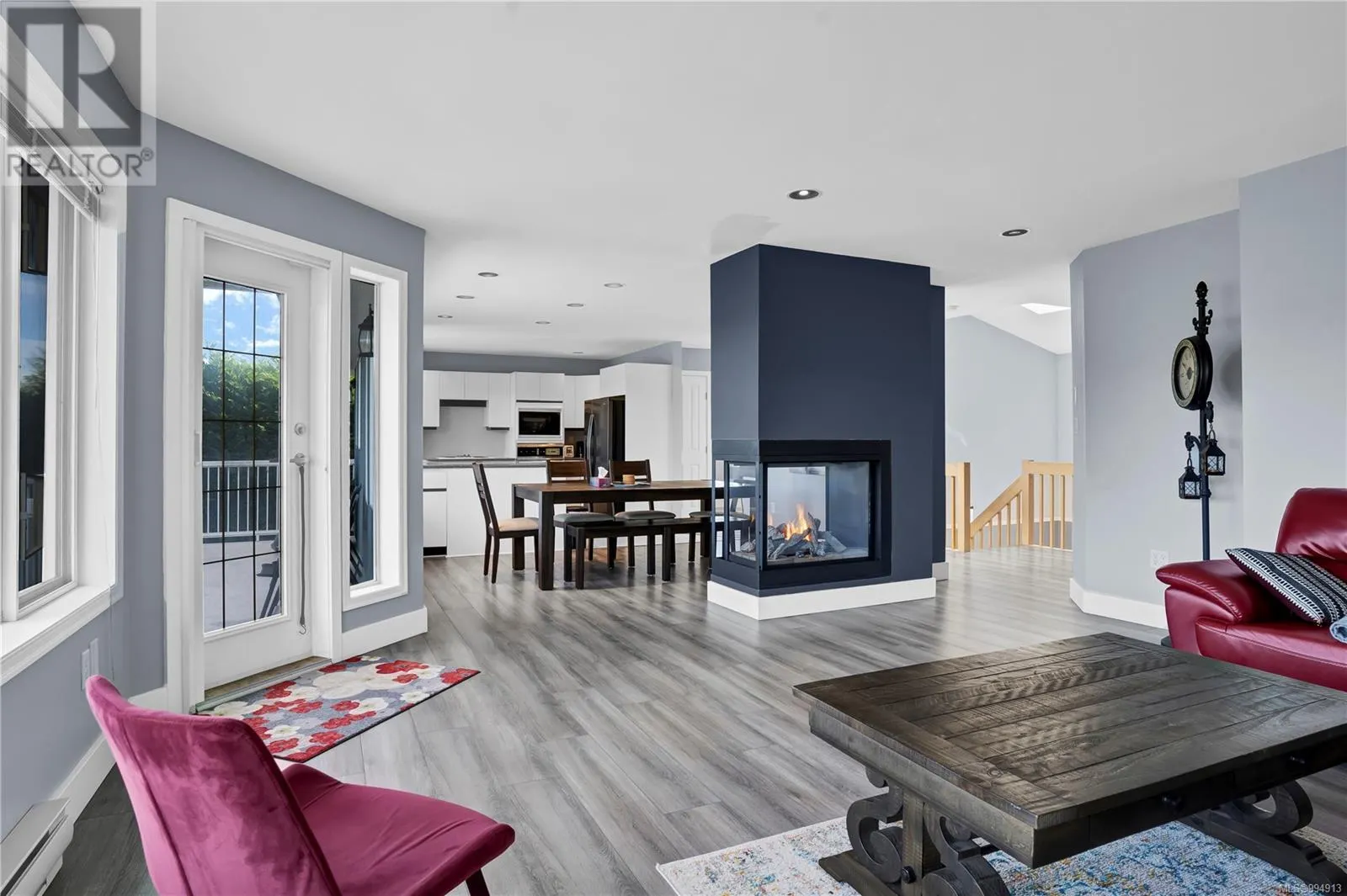 230 Portsmouth Dr