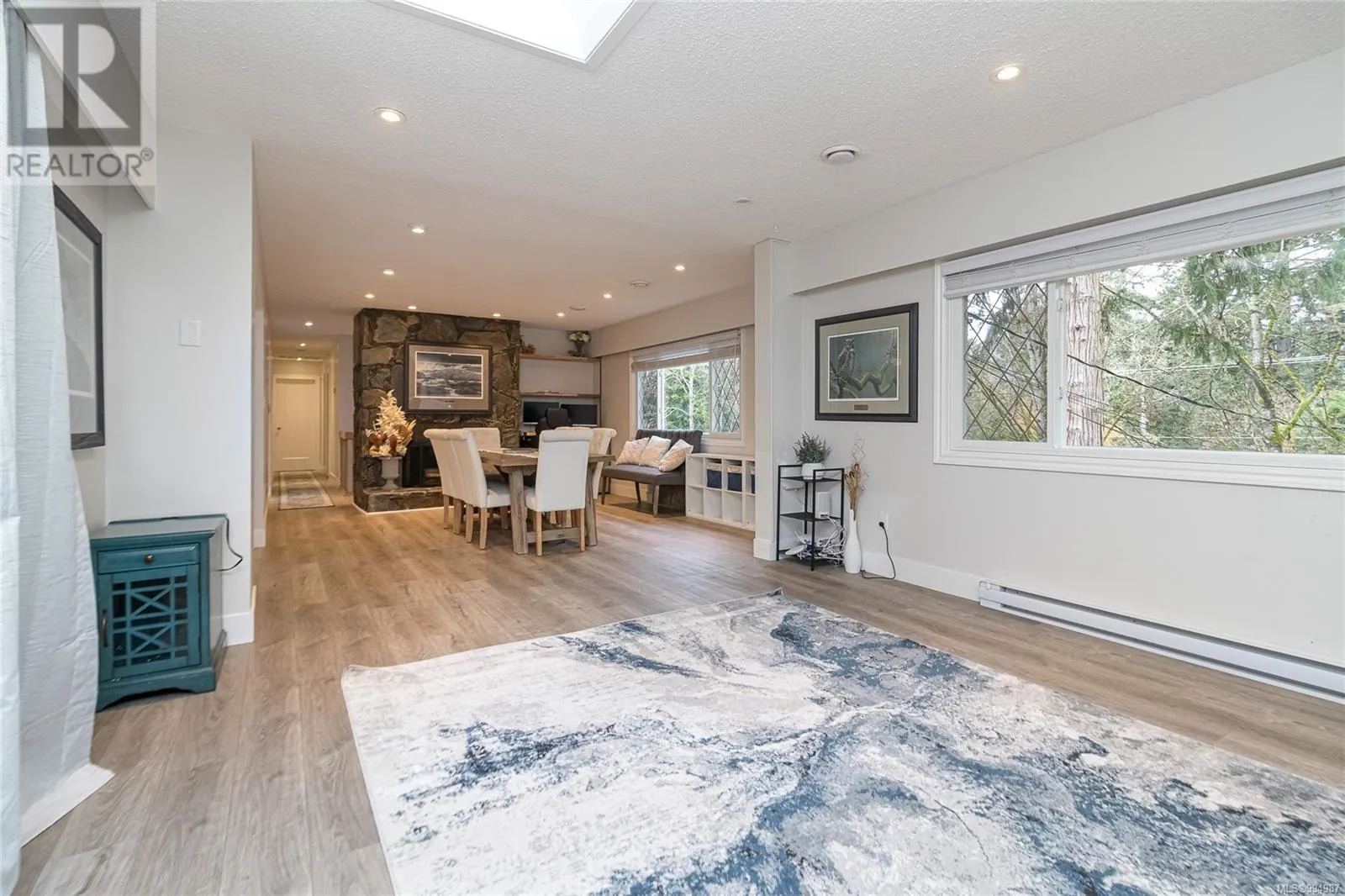 1077 Lands End Rd