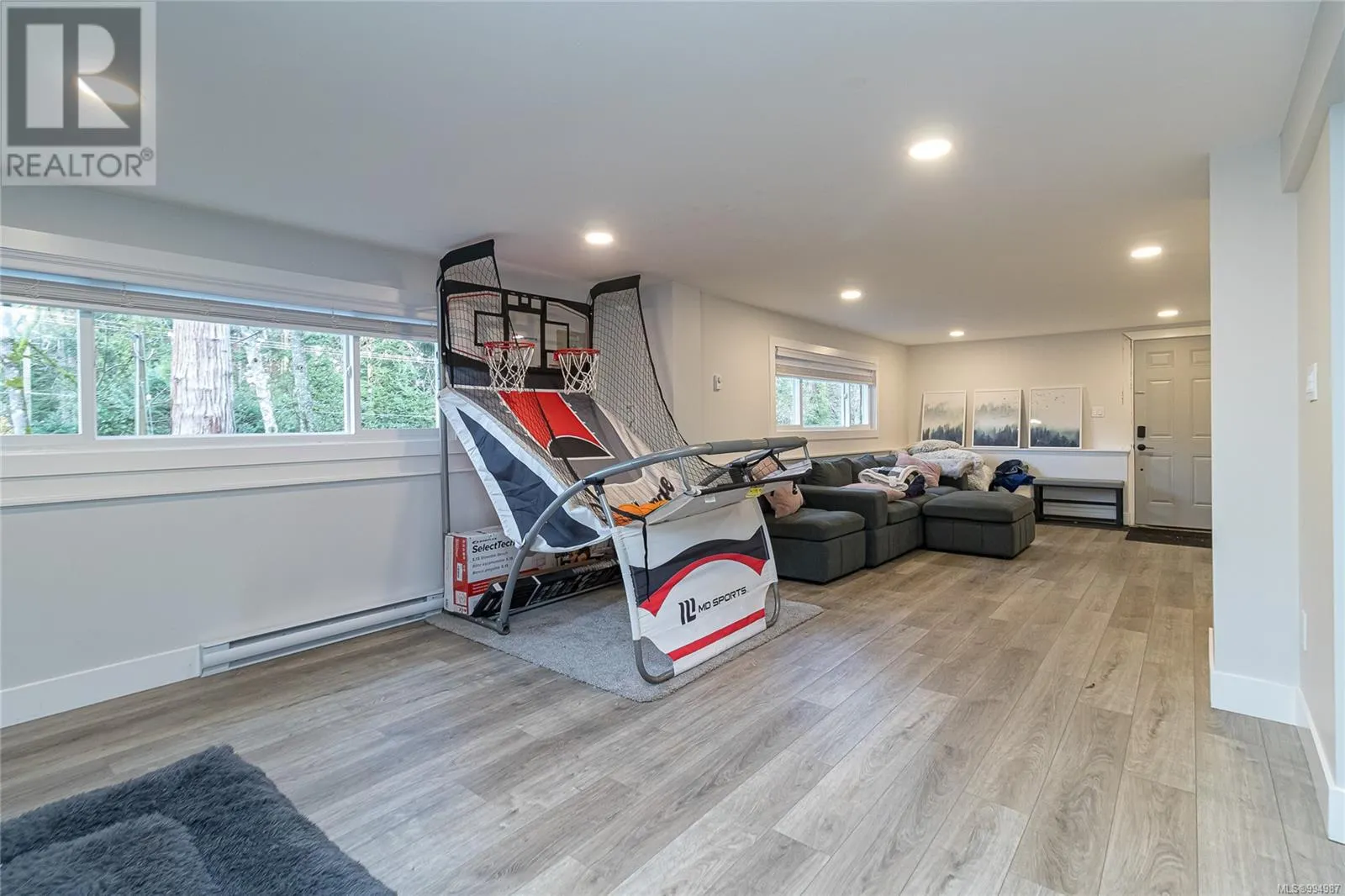 1077 Lands End Rd