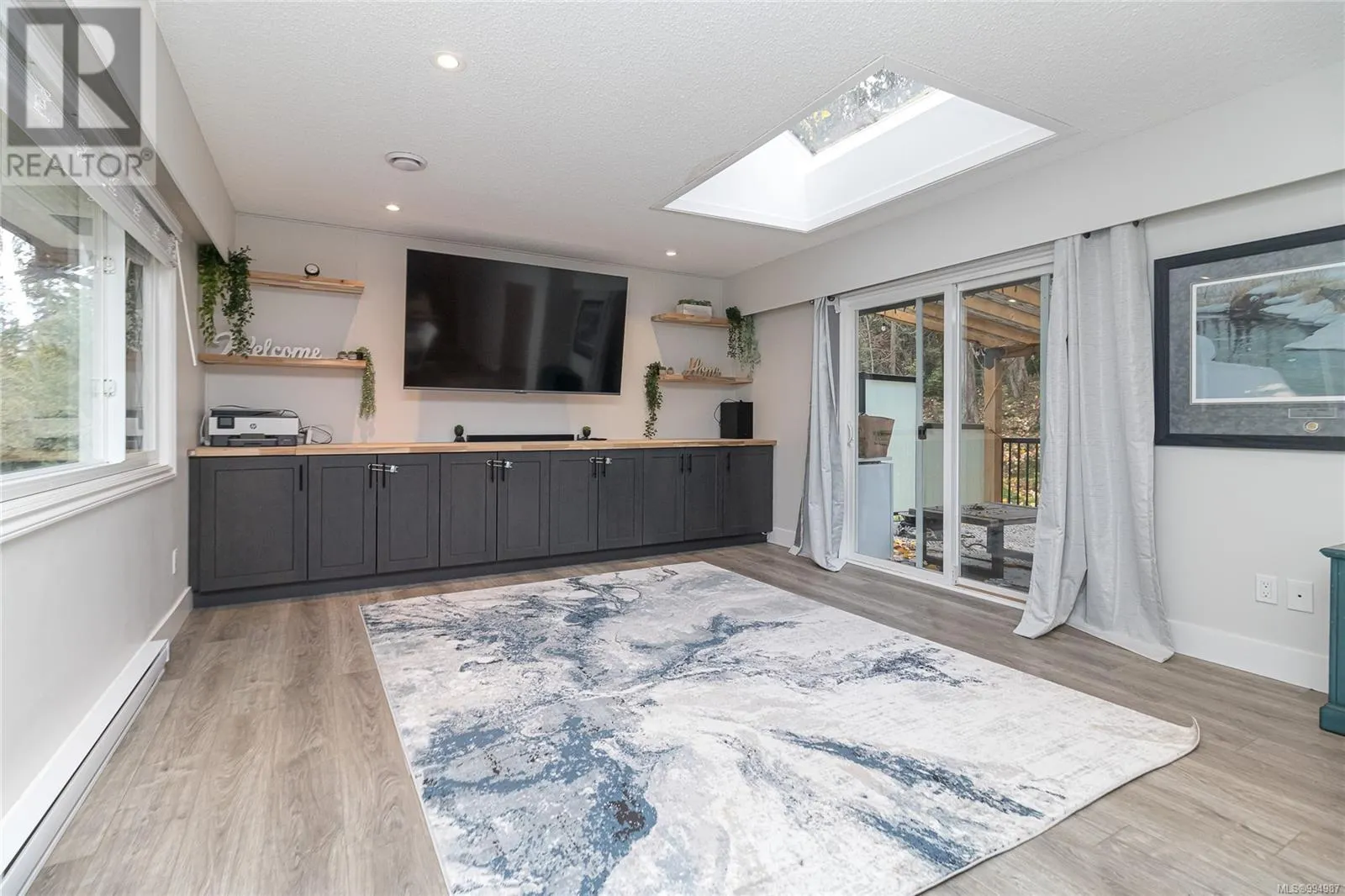 1077 Lands End Rd