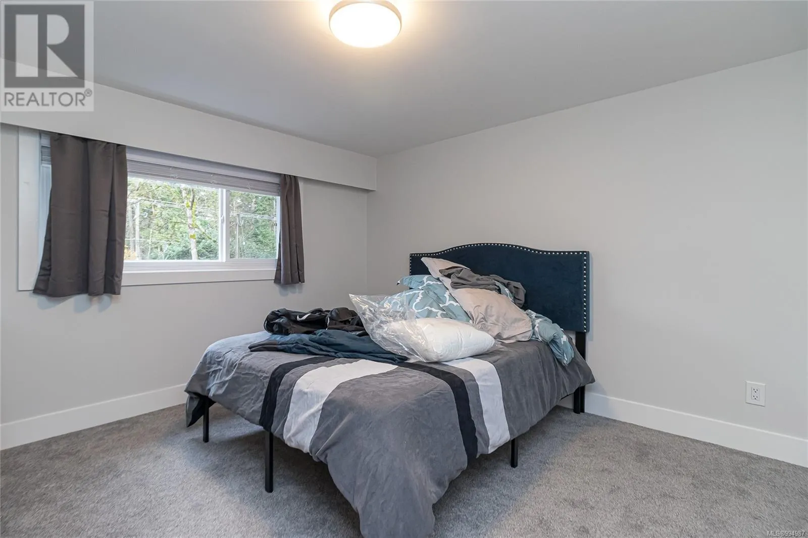 1077 Lands End Rd