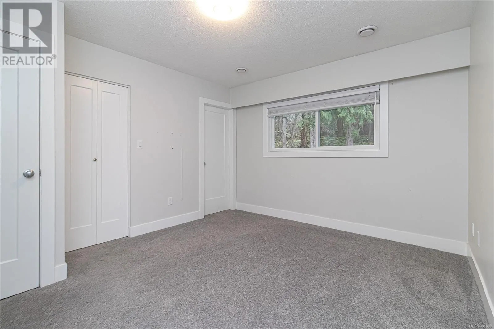1077 Lands End Rd
