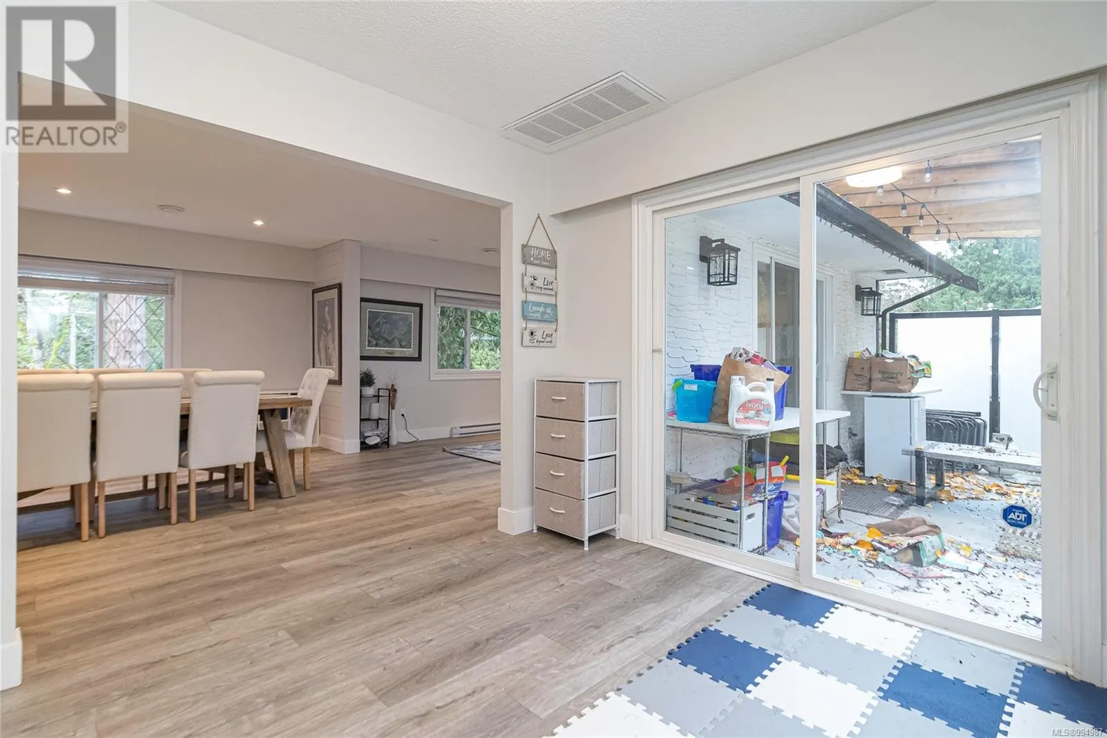 1077 Lands End Rd