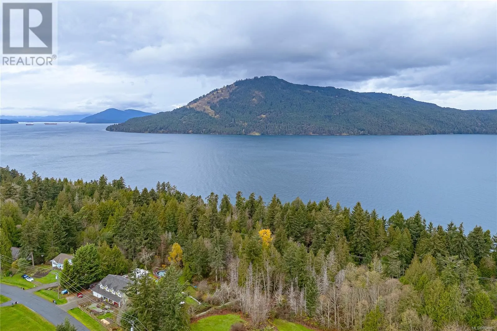 1077 Lands End Rd