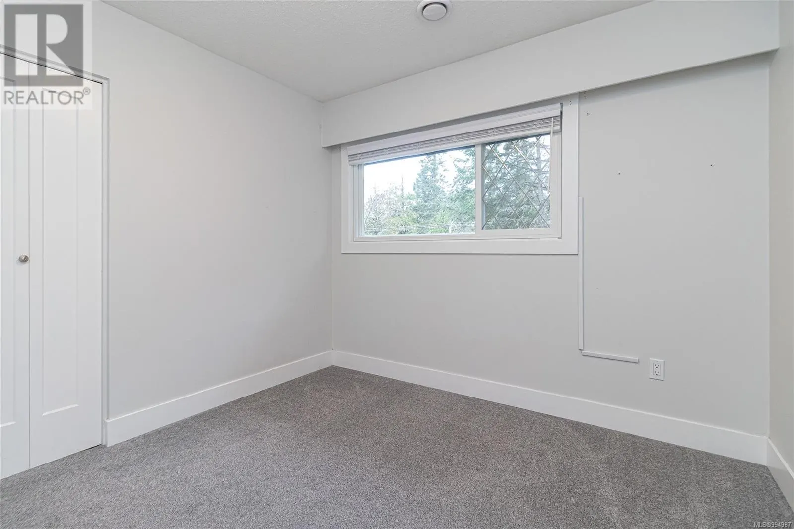 1077 Lands End Rd