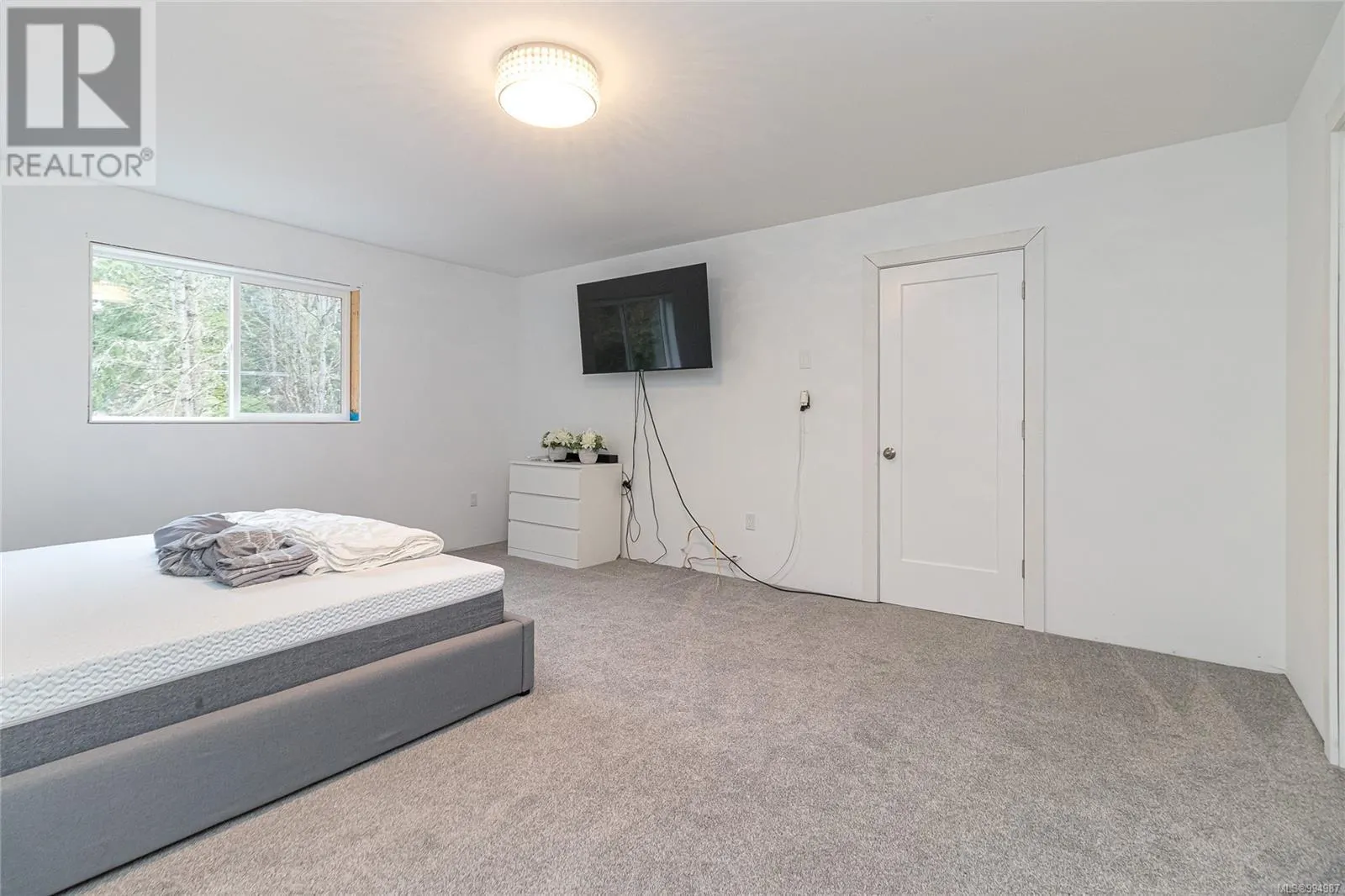 1077 Lands End Rd