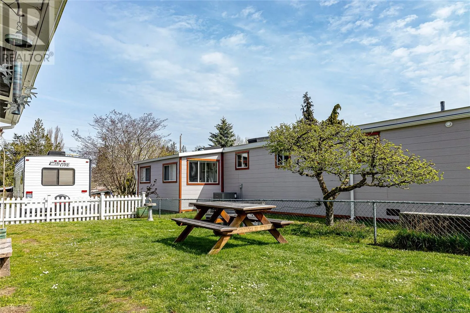 924 Kasba Cir