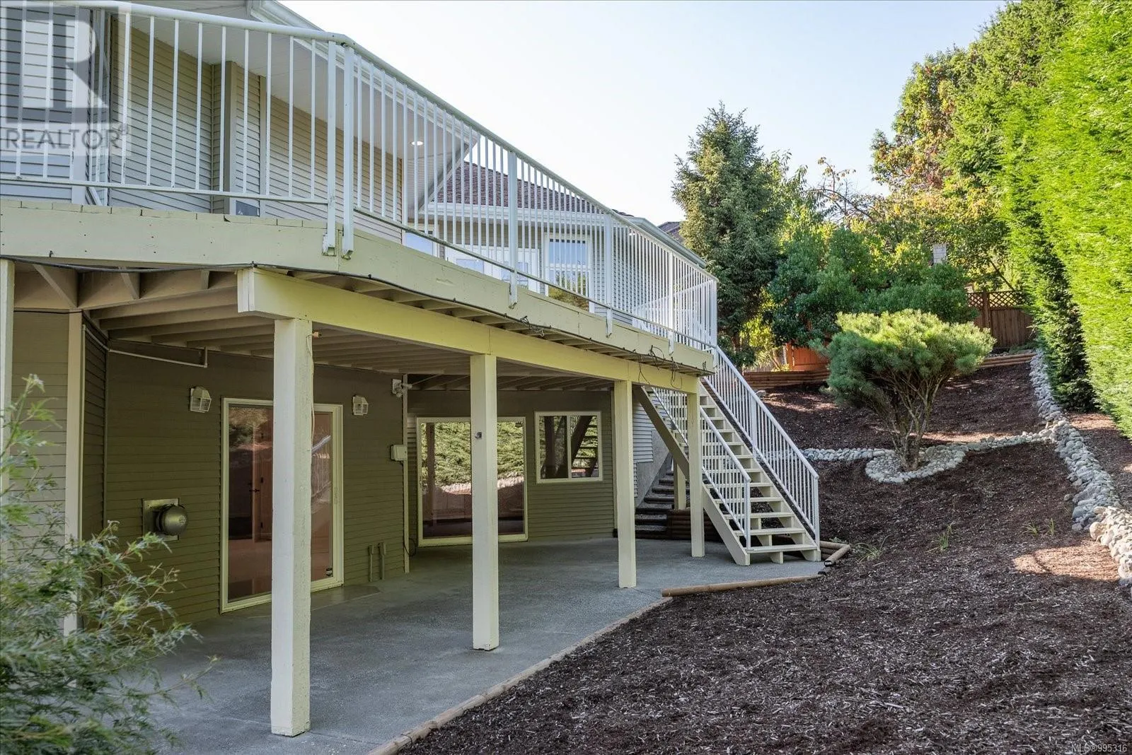 6608 Golden Eagle Way