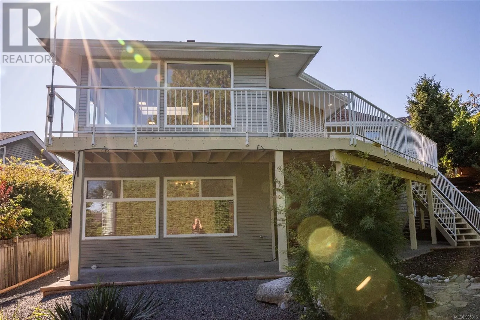 6608 Golden Eagle Way