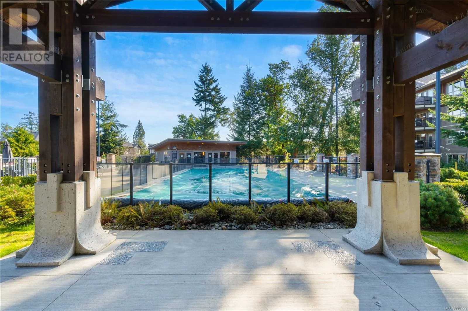 1111E 1175 Resort Dr